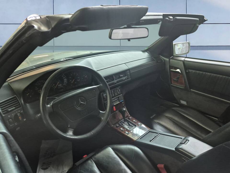 Bild 7/22 von Mercedes-Benz SL 320 (1994)