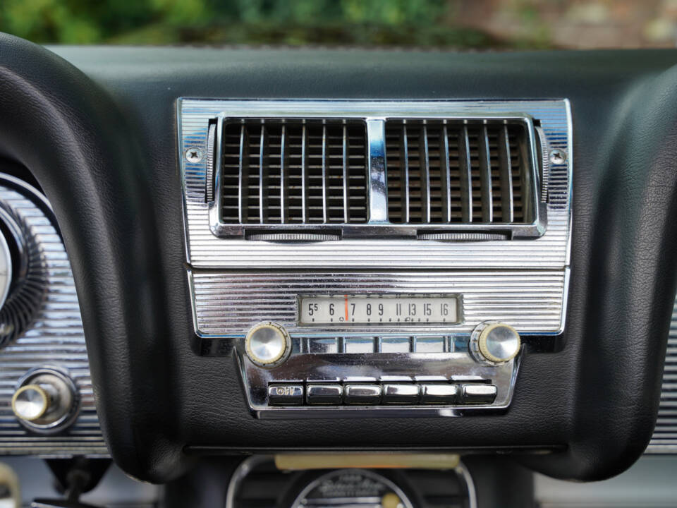 Immagine 33/50 di Ford Thunderbird (1960)