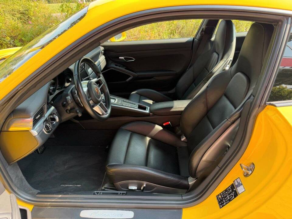 Image 12/27 of Porsche 911 Carrera (2018)