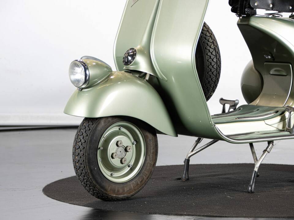 Immagine 35/50 di Piaggio Vespa 125 (1950)