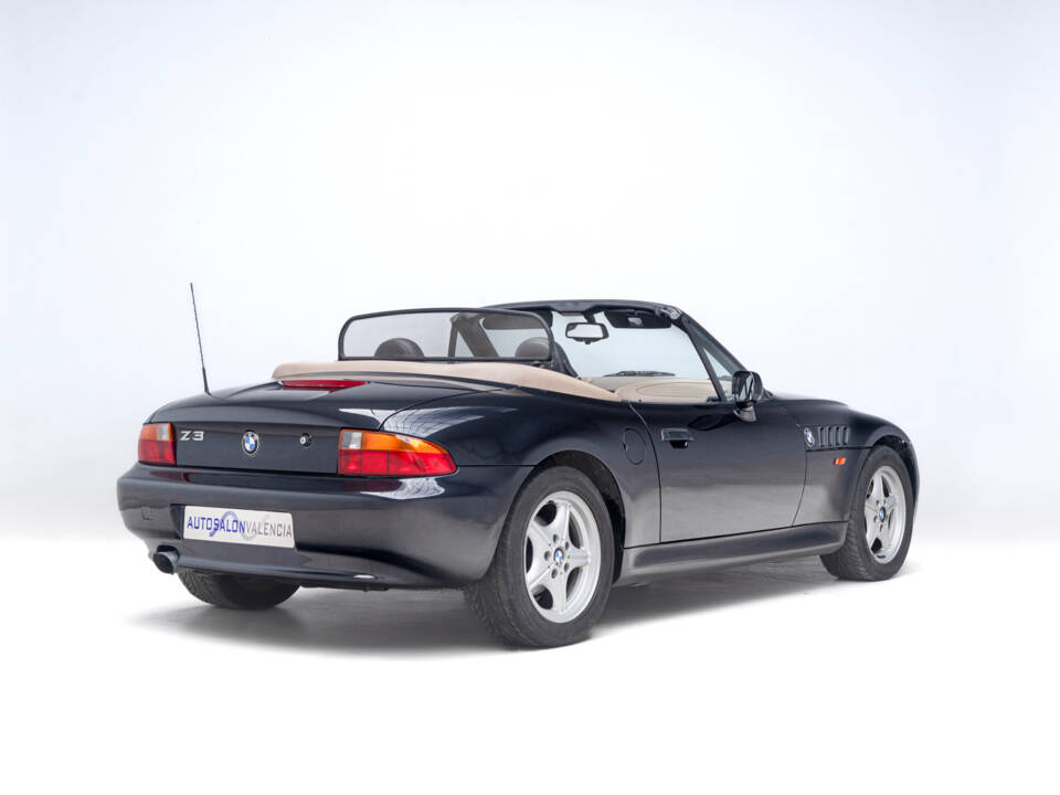 Image 15/39 of BMW Z3 1.9 (1996)