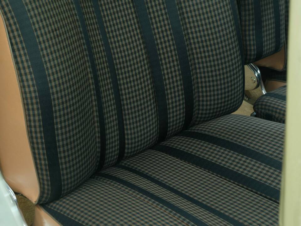 Image 48/50 of Mercedes-Benz 300 SE (1964)
