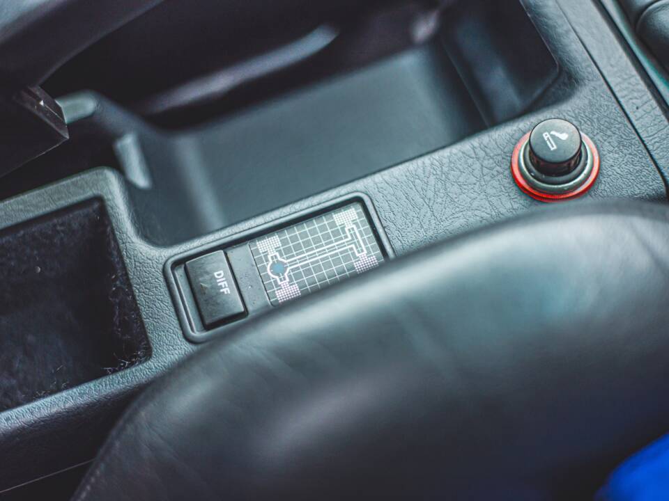 Image 29/45 of Audi RS2 Avant (1994)