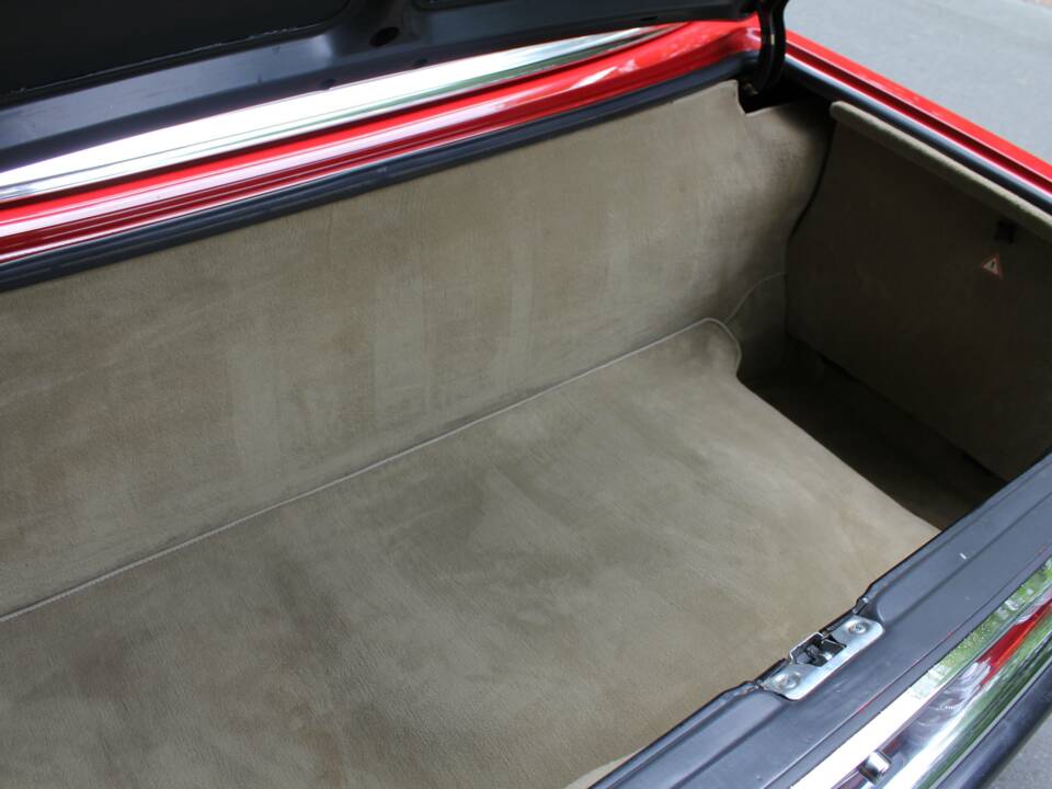 Image 17/20 de Mercedes-Benz 420 SL (1989)