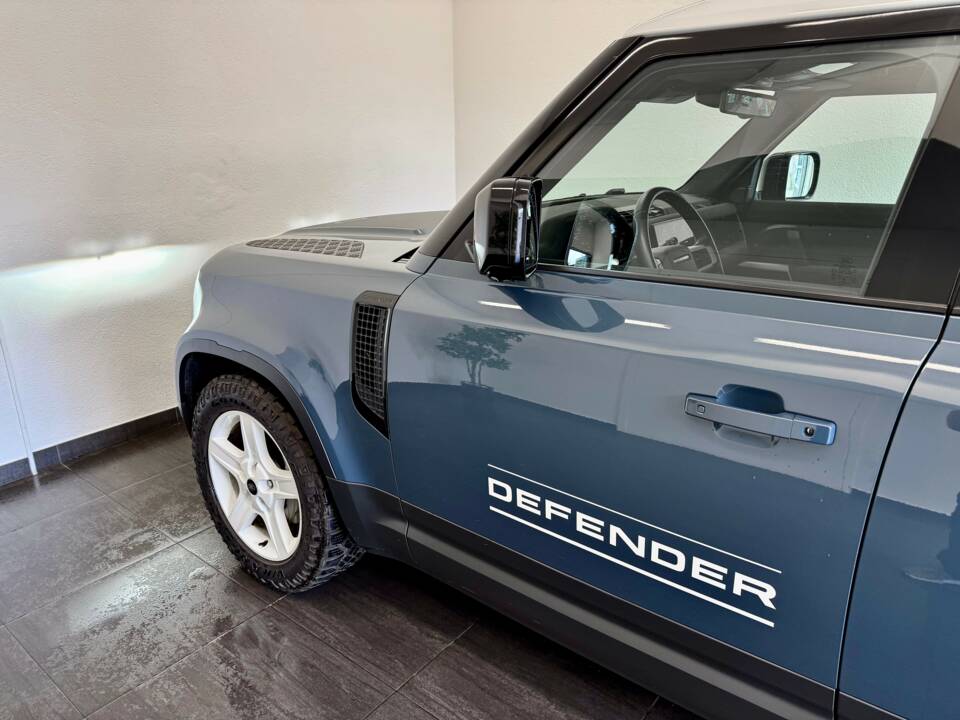 Image 8/25 of Land Rover Defender 110 D300 AWD (2022)
