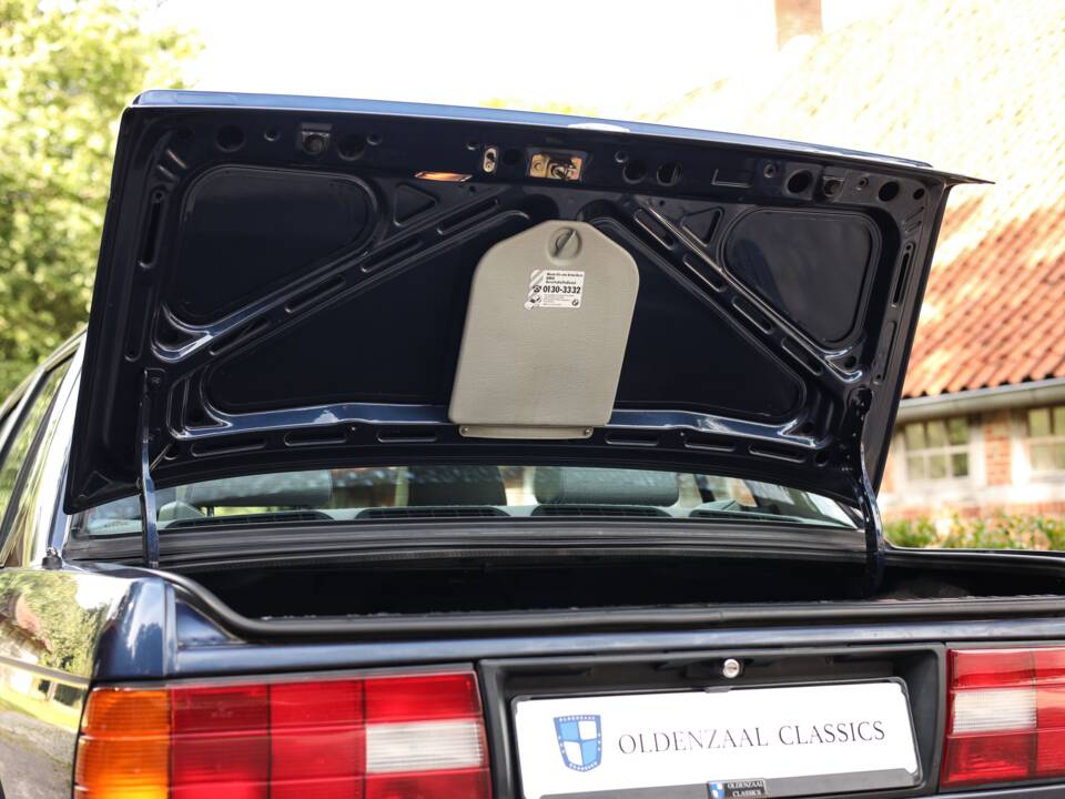 Image 51/82 of BMW 325ix (1989)