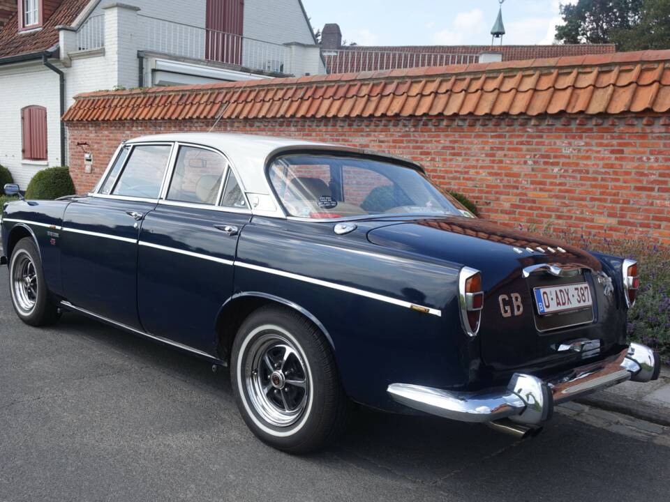Image 8/28 of Rover 3.5 Litre Coupe (1973)