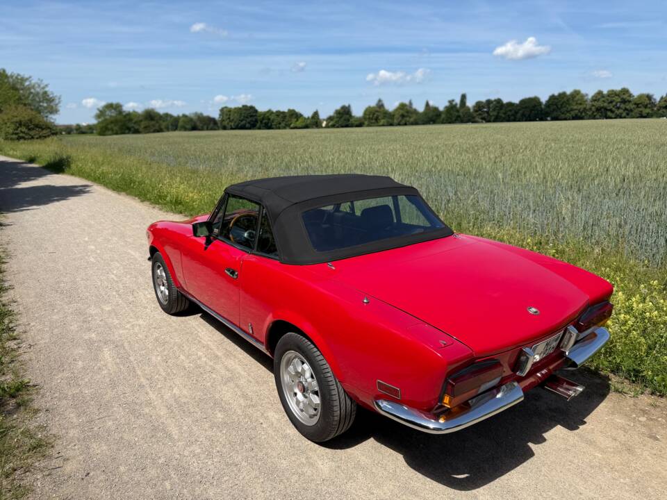 Image 39/51 of FIAT 124 Spider CS2 (1982)