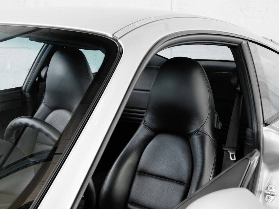 Image 19/49 of Porsche 911 Turbo (2002)