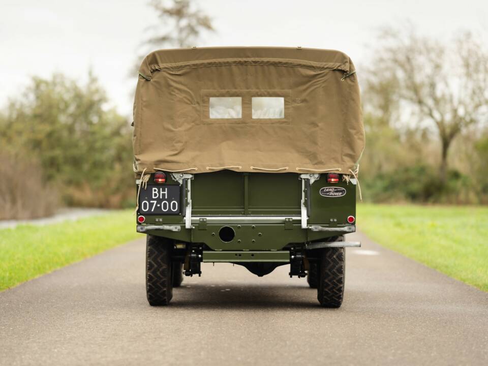 Image 12/50 of Land Rover 80 (1952)