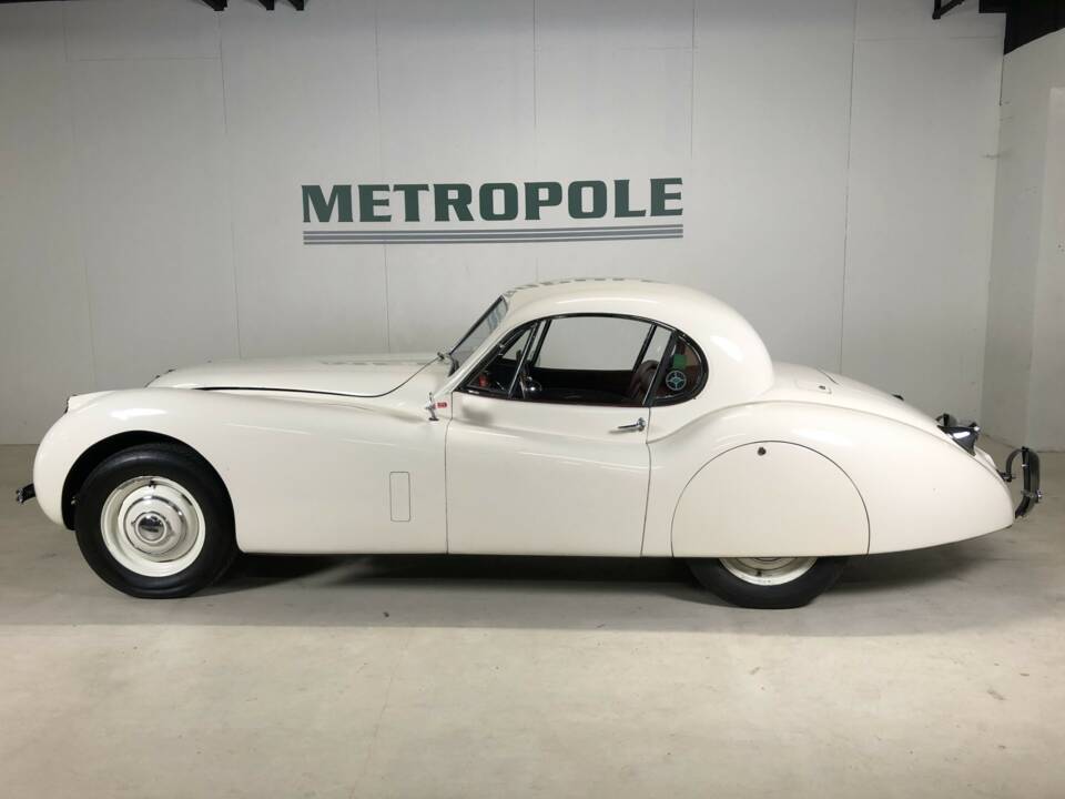 Imagen 3/24 de Jaguar XK 120 FHC (1952)