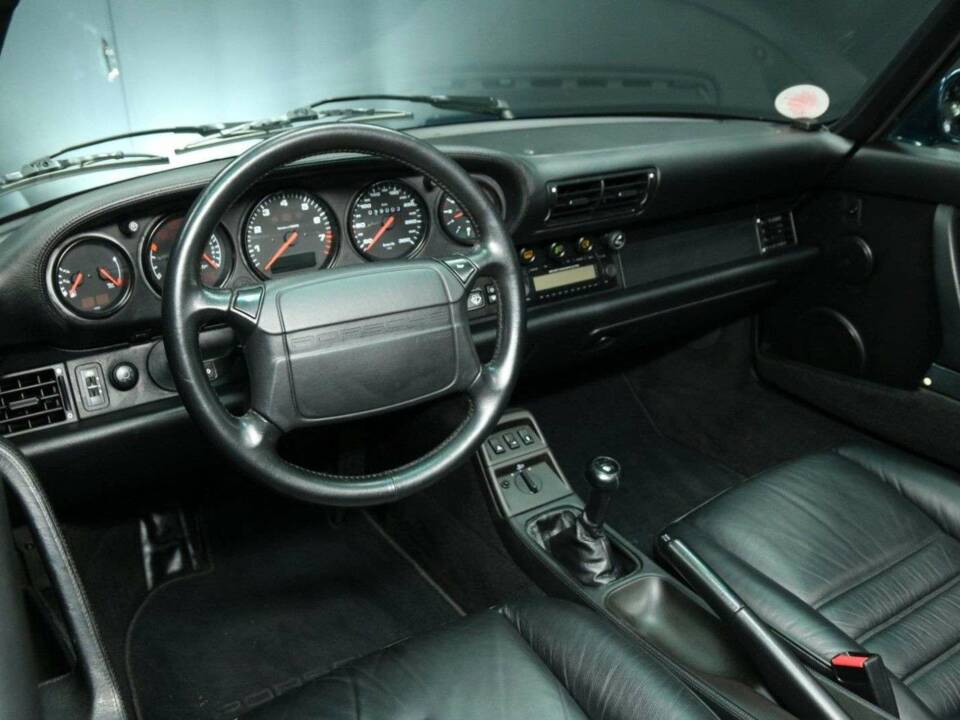 Image 12/30 of Porsche 911 Carrera 2 (WTL) (1993)