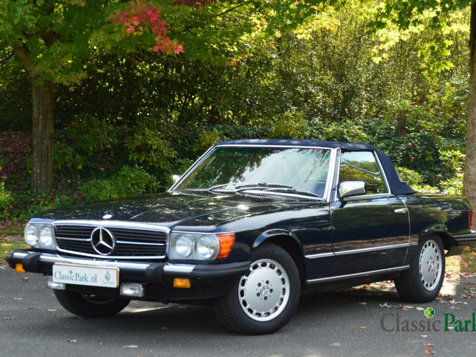 Image 4/50 de Mercedes-Benz 380 SL (1982)