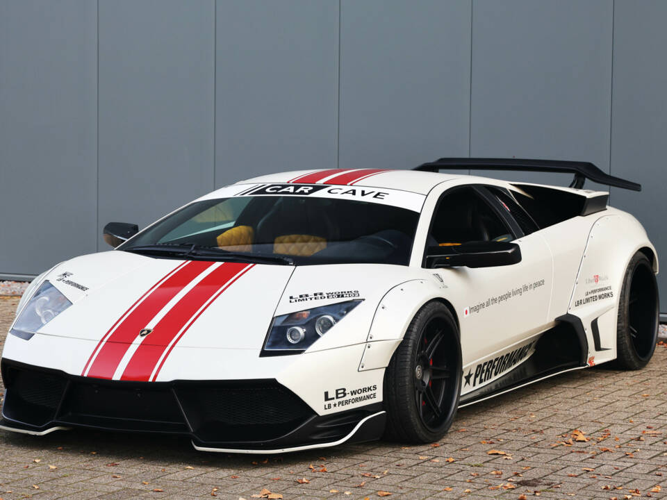 Afbeelding 43/82 van Lamborghini Murciélago (2002)