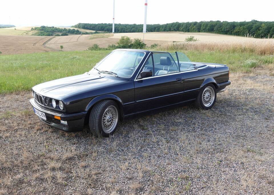 Immagine 5/8 di BMW 320i (1987)