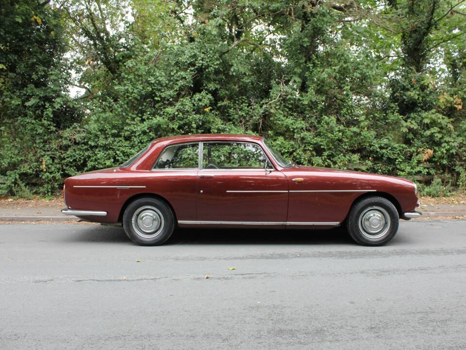 Bild 7/20 von Bristol 411 Mk. I (1971)