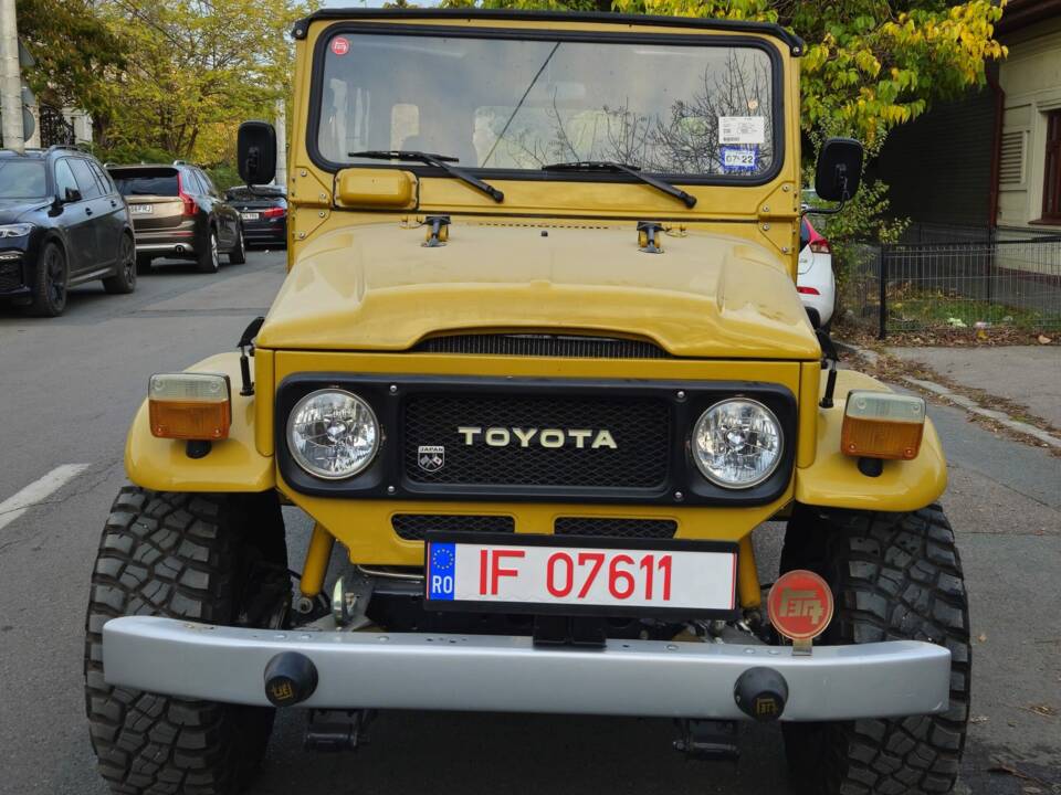Immagine 2/8 di Toyota Land Cruiser FJ 43 (1981)