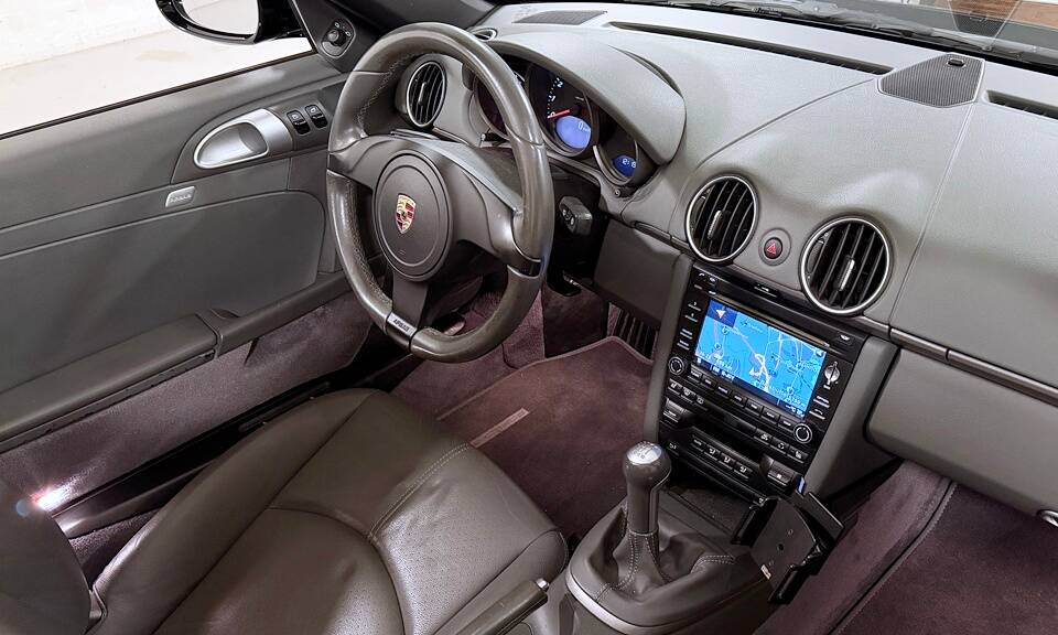 Image 23/26 of Porsche Boxster (2010)