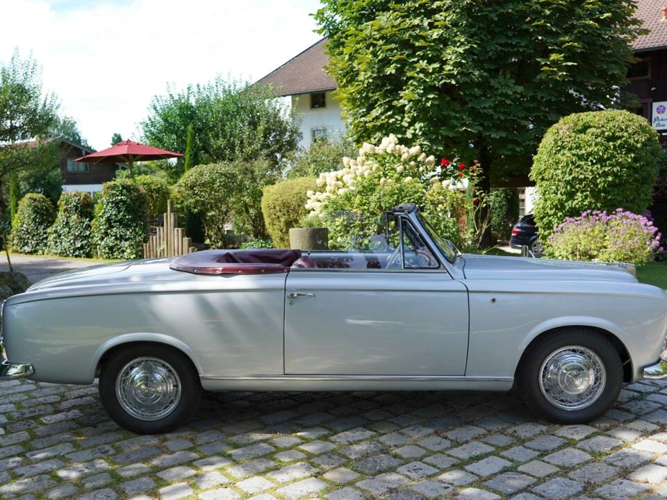 Bild 10/17 von Peugeot 403 Cabriolet (1957)