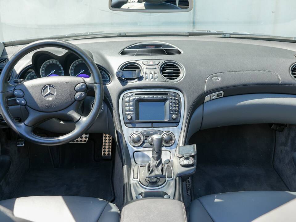 Image 12/50 of Mercedes-Benz SL 350 (2003)