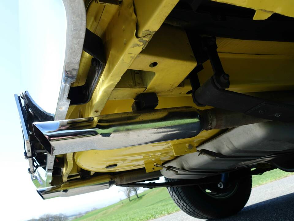 Image 49/57 of Plymouth Duster (1970)