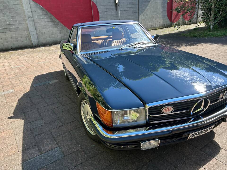 Image 3/50 of Mercedes-Benz 380 SL (1983)