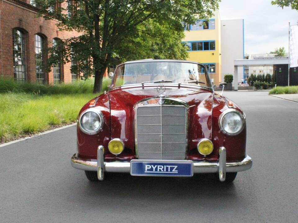 Bild 3/14 von Mercedes-Benz 220 SE Cabriolet (1959)