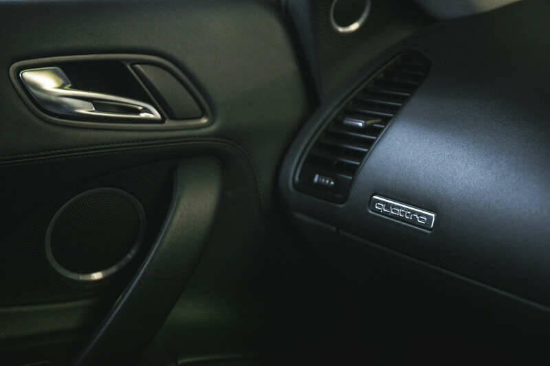 Image 20/38 of Audi R8 V10 (2010)
