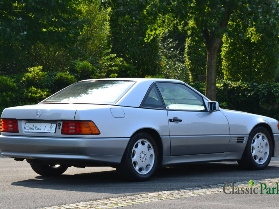 Afbeelding 9/50 van Mercedes-Benz 300 SL-24 (1993)