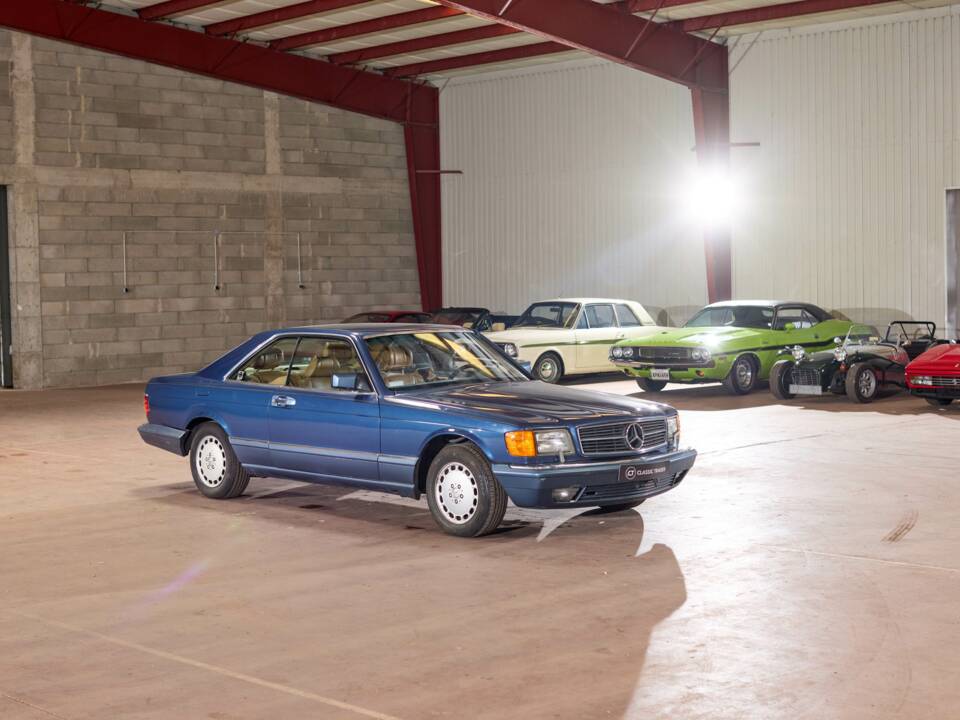 Bild 26/42 von Mercedes-Benz 560 SEC (1991)