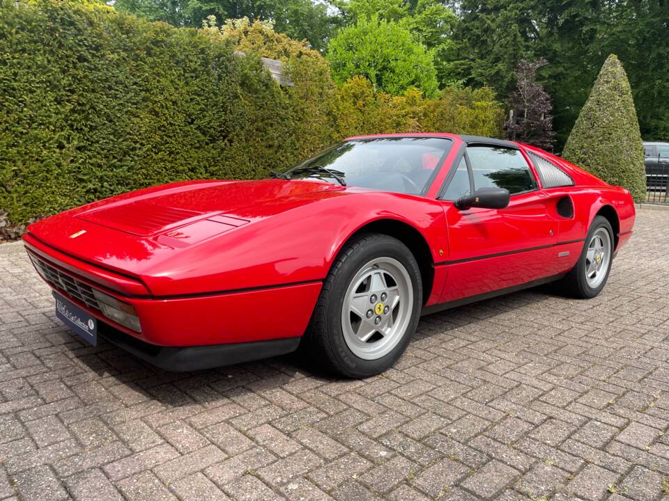 Image 8/48 of Ferrari 328 GTS (1989)