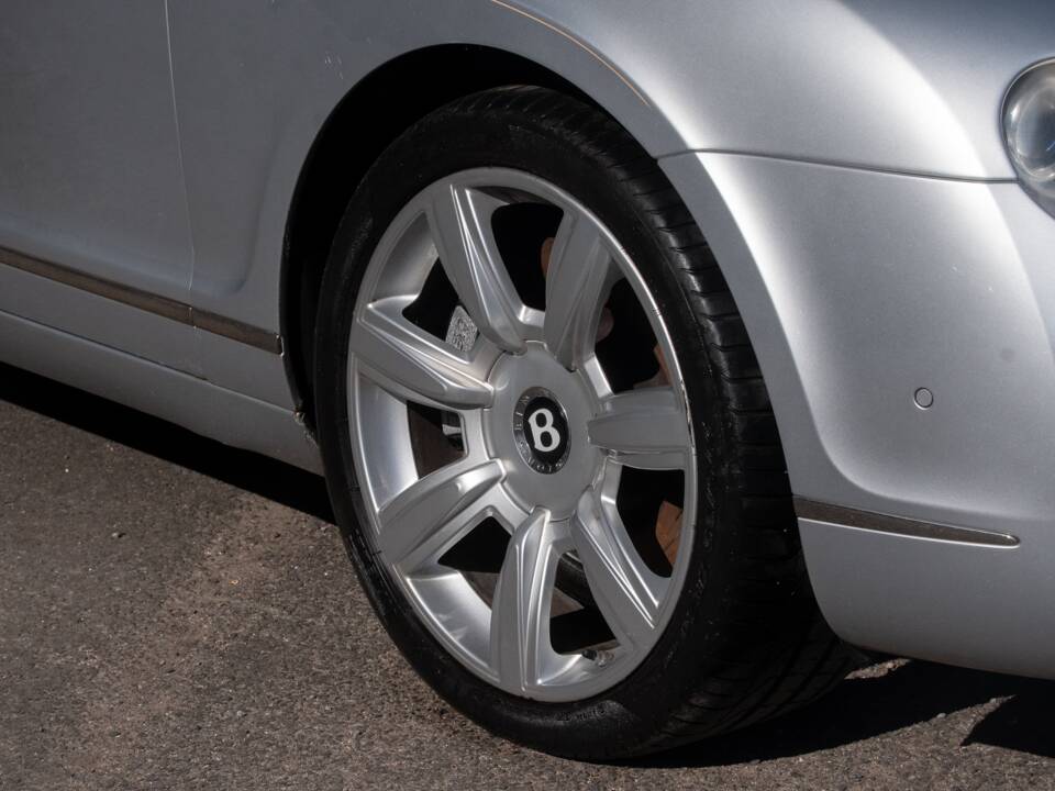 Image 25/50 of Bentley Continental Flying Spur (2007)