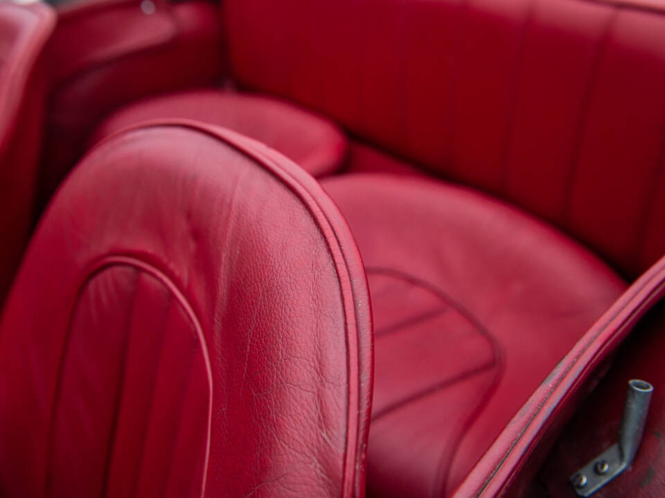 Bild 18/22 von Austin-Healey 100&#x2F;6 (BN4) (1957)