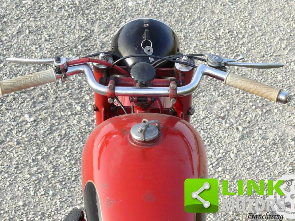 Afbeelding 10/10 van Moto Guzzi DUMMY (1955)
