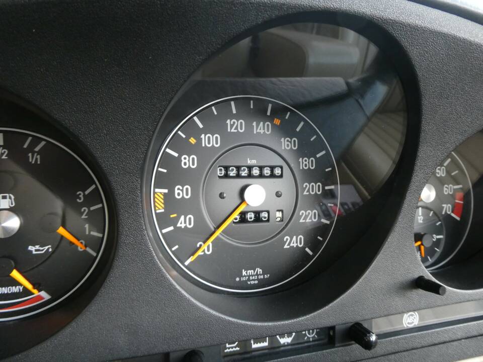 Bild 22/24 von Mercedes-Benz 300 SL (1988)