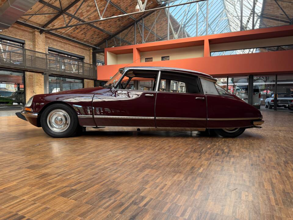 Afbeelding 16/37 van Citroën DS 21 Pallas (1967)