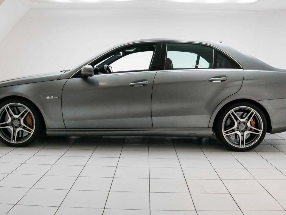 Bild 2/19 von Mercedes-Benz E 63 AMG (2009)