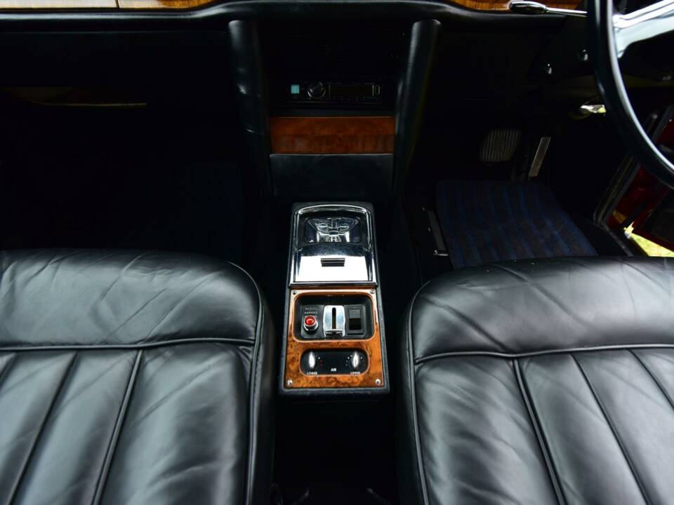 Bild 29/50 von Bentley T 1 (1970)