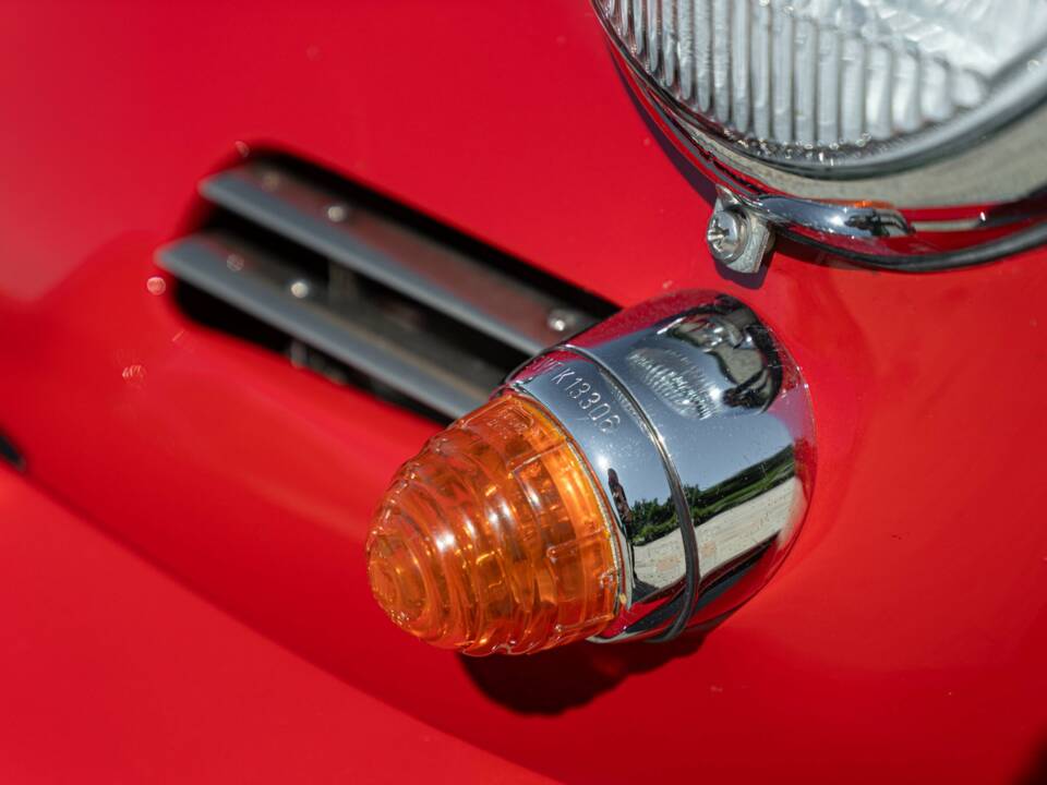Image 13/50 of Porsche 356 C 1600 SC (1964)