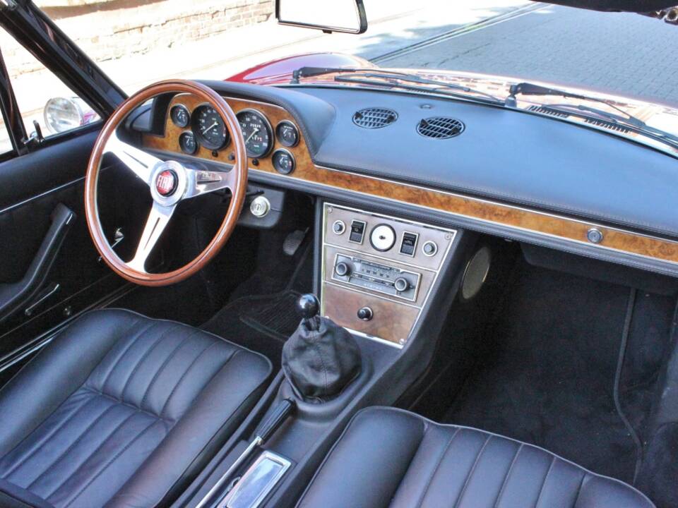 Immagine 11/23 di FIAT Dino Spider (1967)