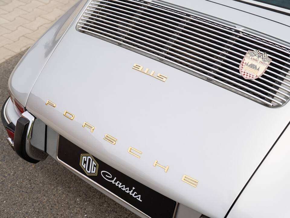 Image 18/40 of Porsche 911 2.2 S (1971)