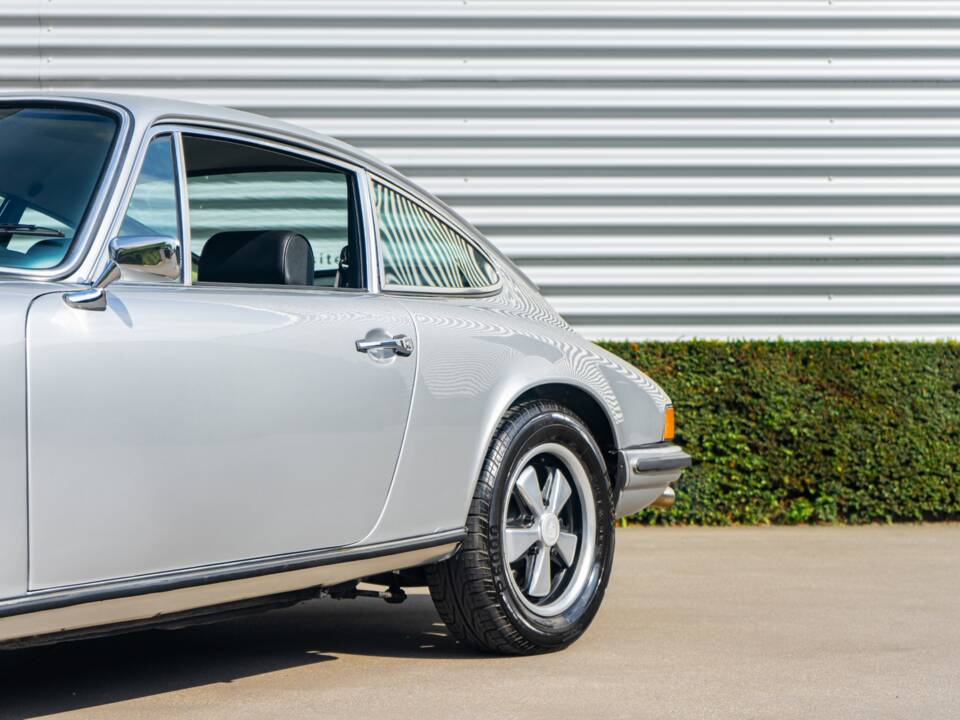 Image 2/35 of Porsche 911 2.4 T (1973)