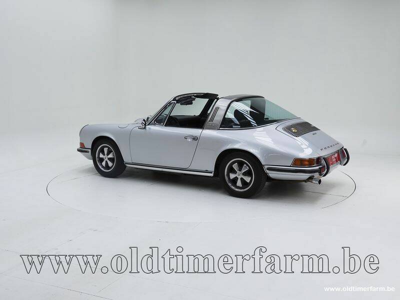 Image 4/15 de Porsche 911 2.4 E (1971)