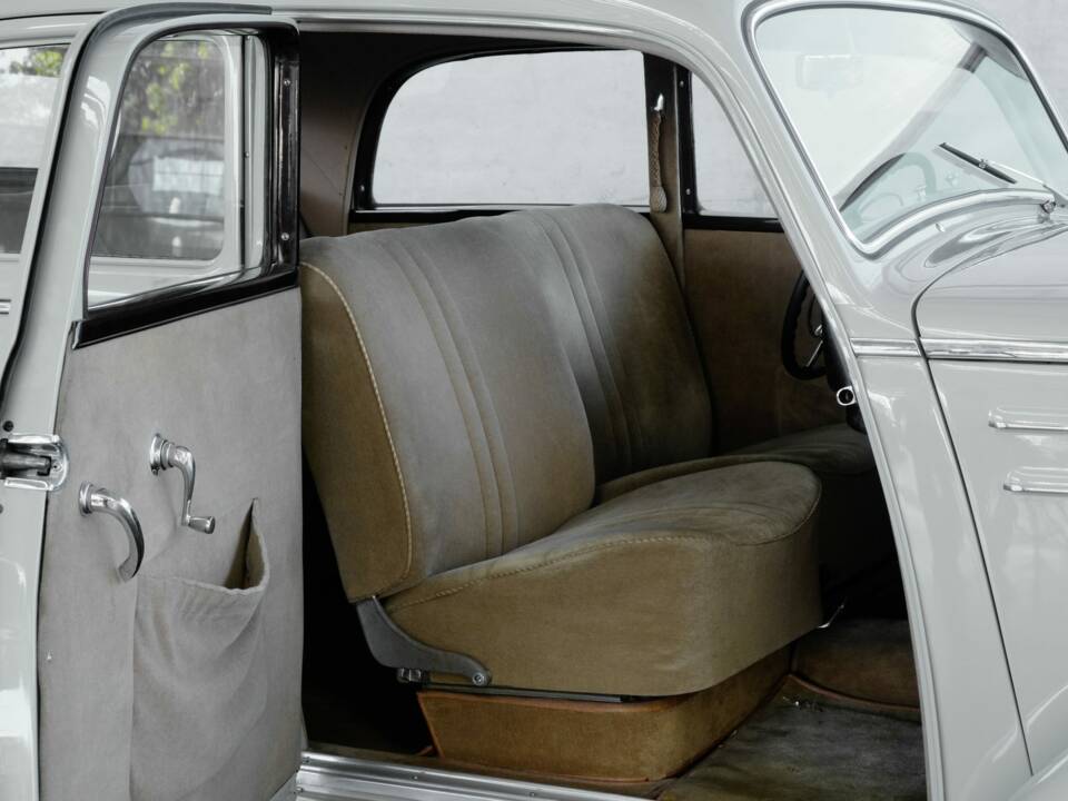 Image 32/45 of Mercedes-Benz 170 DS (1953)