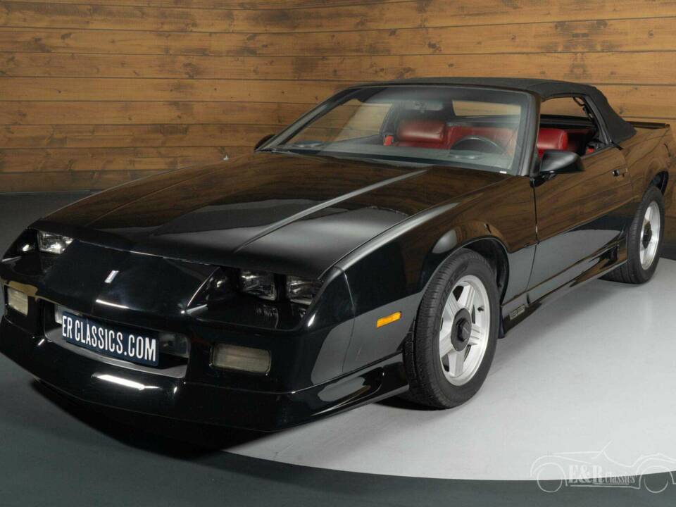 Bild 15/19 von Chevrolet Camaro RS 191 (1991)