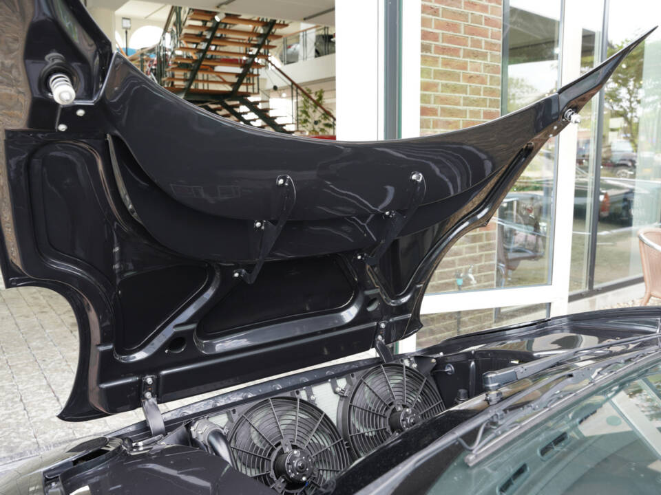 Image 9/50 of Jaguar XJ 220 (1993)