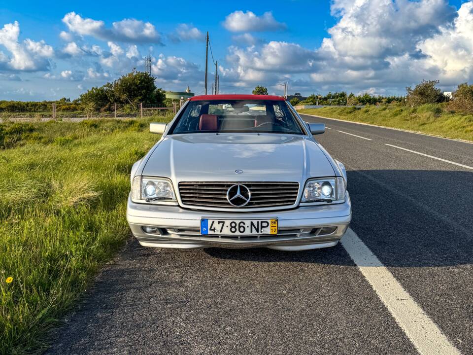 Image 11/51 of Mercedes-Benz SL 320 (1996)