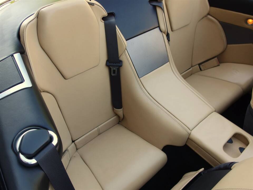 Bild 64/99 von Aston Martin DB 9 Volante (2006)