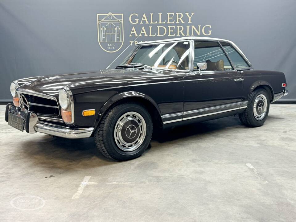 Image 21/38 of Mercedes-Benz 280 SL (1968)