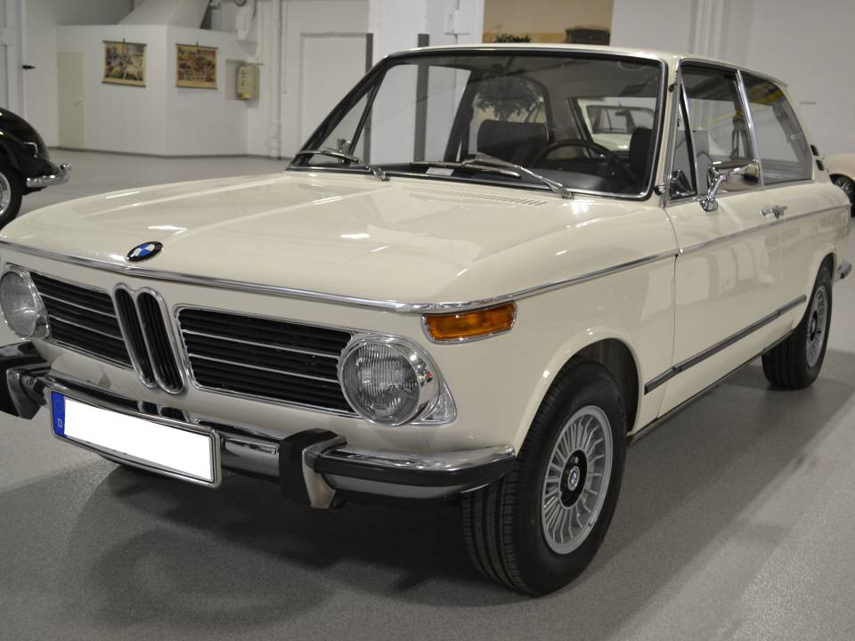 Bild 2/23 von BMW Touring 2000 tii (1974)